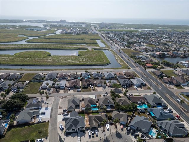 15225 Barataria Dr, Corpus Christi, TX 78418
