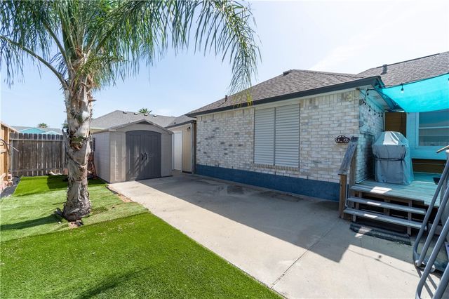 15225 Barataria Dr, Corpus Christi, TX 78418