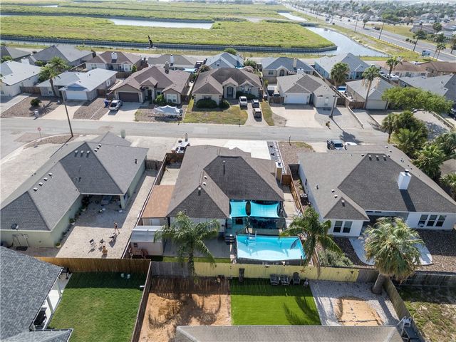 15225 Barataria Dr, Corpus Christi, TX 78418