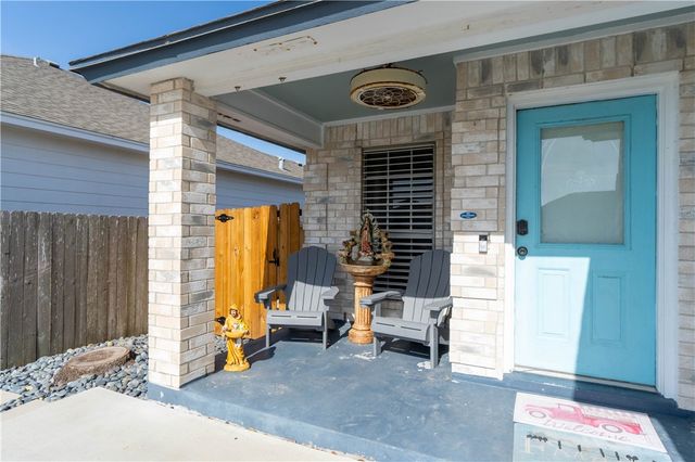 15225 Barataria Dr, Corpus Christi, TX 78418