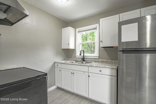 407 Moninda Ln, Elizabethtown, KY 42701