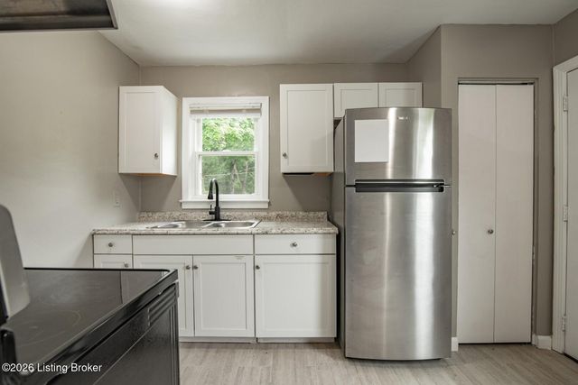 407 Moninda Ln, Elizabethtown, KY 42701