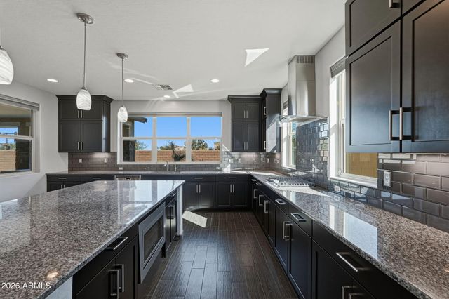 9730 E THATCHER Avenue, Mesa, AZ 85212