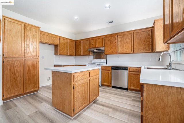 5032 Apache Ct, Antioch, CA 94531