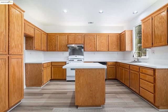 5032 Apache Ct, Antioch, CA 94531