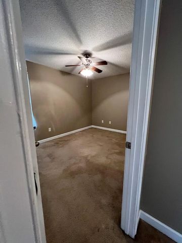 38 Carson Street NE, Ludowici, GA 31316