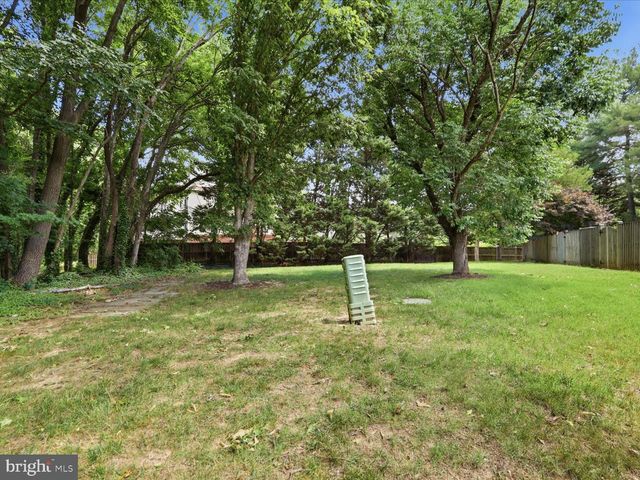 6324 CHIMNEY WOOD CT, Alexandria, VA 22306