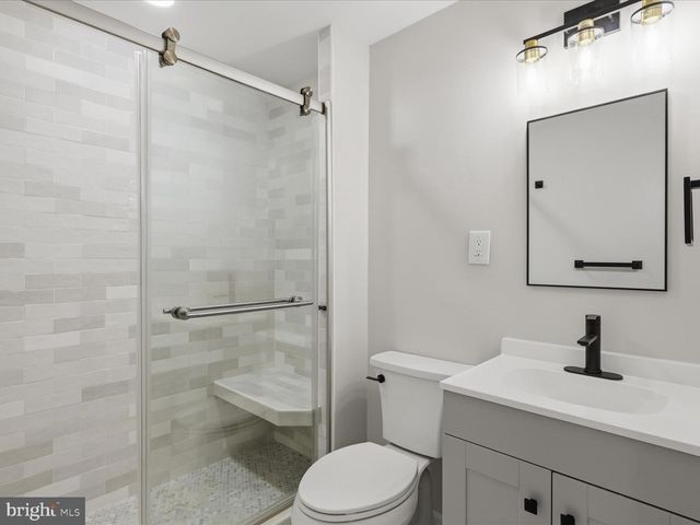 6324 CHIMNEY WOOD CT, Alexandria, VA 22306