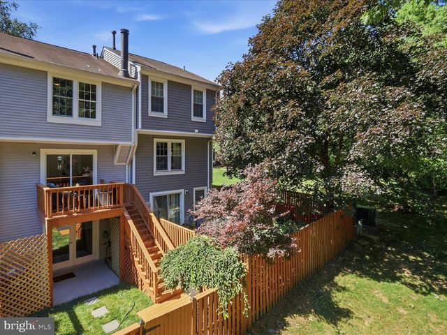 6324 CHIMNEY WOOD CT, Alexandria, VA 22306