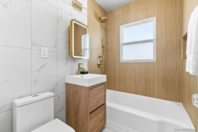 614 4th Street, Coronado, CA 92118