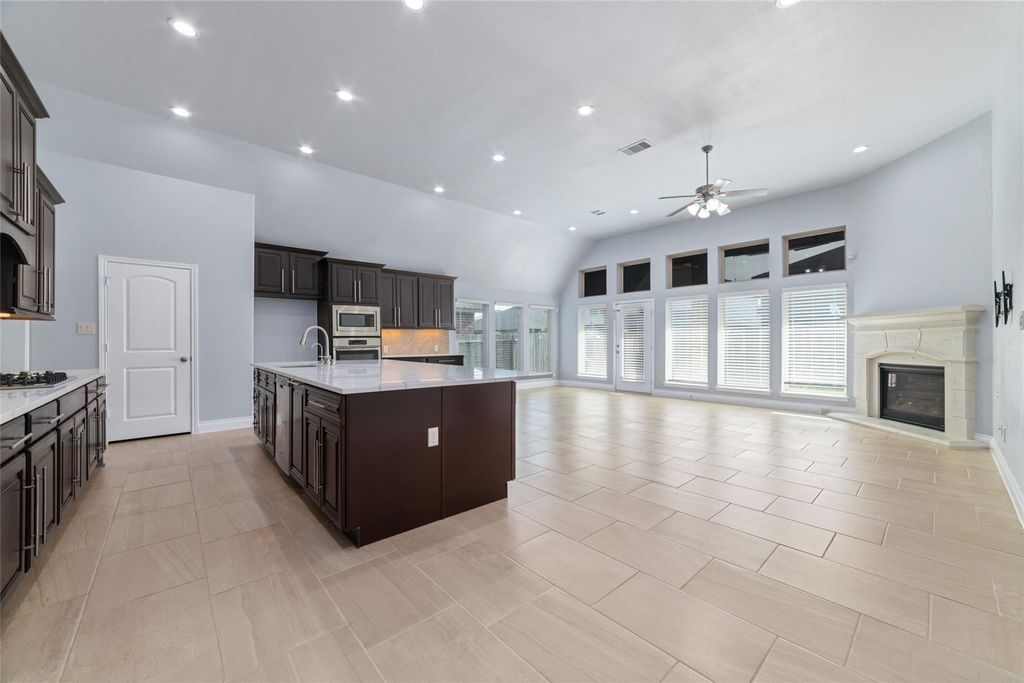 4011 Nestra Drive, Katy, TX 77493