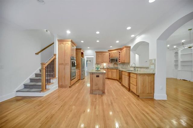 778 Arnold Mill Road, Woodstock, GA 30188