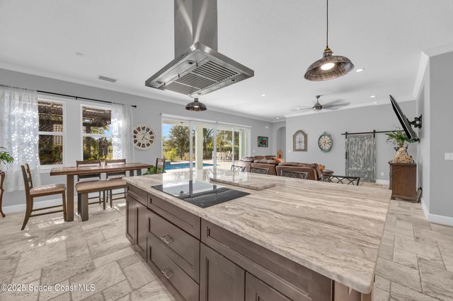 379 SW South Quick Circle, Port St. Lucie, FL 34953