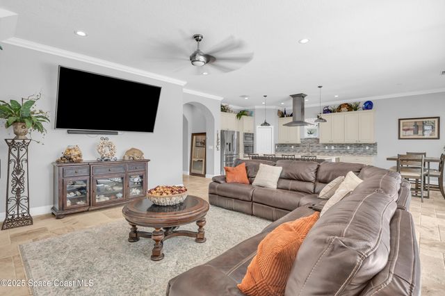 379 SW South Quick Circle, Port St. Lucie, FL 34953