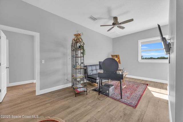 379 SW South Quick Circle, Port St. Lucie, FL 34953