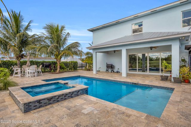 379 SW South Quick Circle, Port St. Lucie, FL 34953