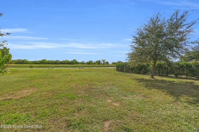 379 SW South Quick Circle, Port St. Lucie, FL 34953