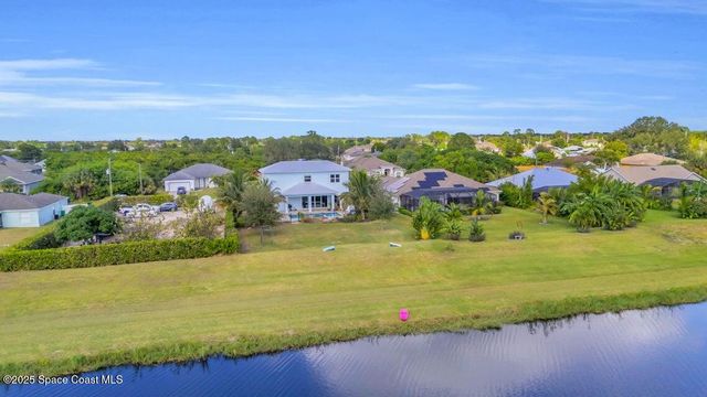 379 SW South Quick Circle, Port St. Lucie, FL 34953