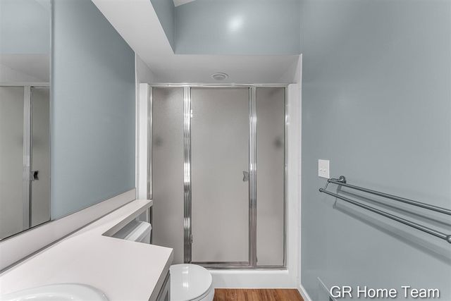 1946 Cross Bend Street 35, Grand Rapids, MI 49505