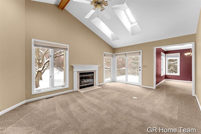 1946 Cross Bend Street 35, Grand Rapids, MI 49505