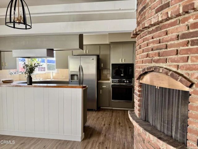 3911 El Lado Drive, Glendale, CA 91214