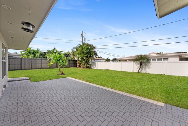 521 NE 32nd Street, Boca Raton, FL 33431