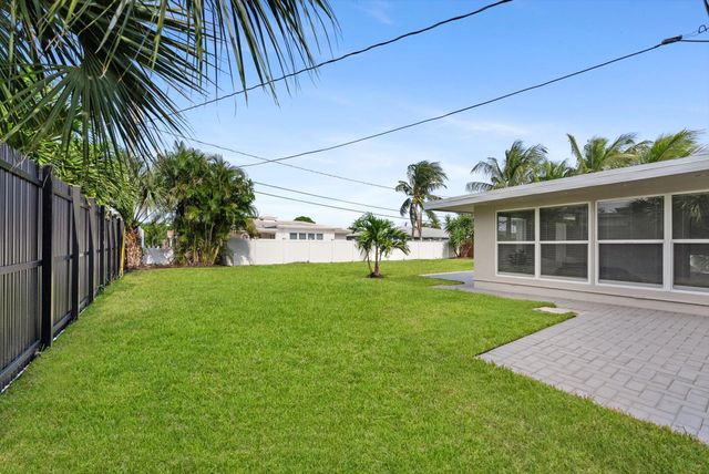 521 NE 32nd Street, Boca Raton, FL 33431