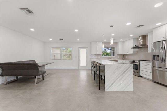 521 NE 32nd Street, Boca Raton, FL 33431