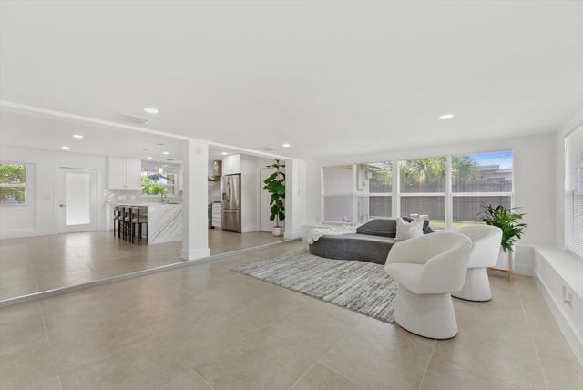 521 NE 32nd Street, Boca Raton, FL 33431