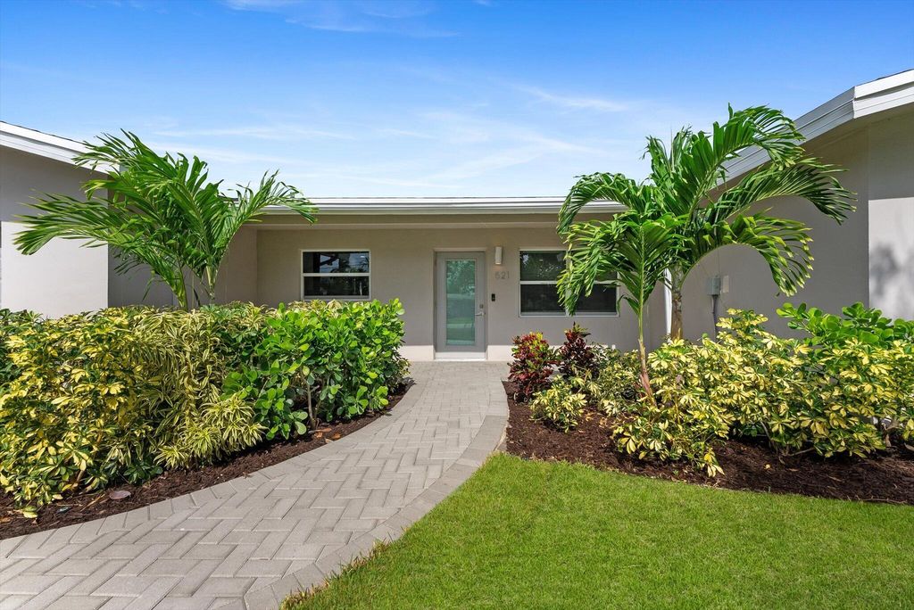 521 NE 32nd Street, Boca Raton, FL 33431
