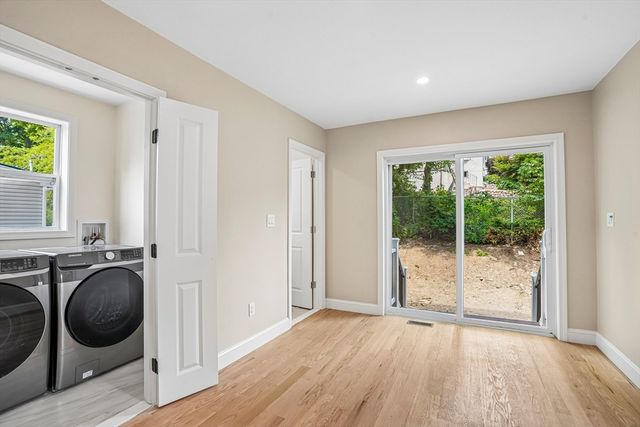 559 Winthrop St, Medford, MA 02155