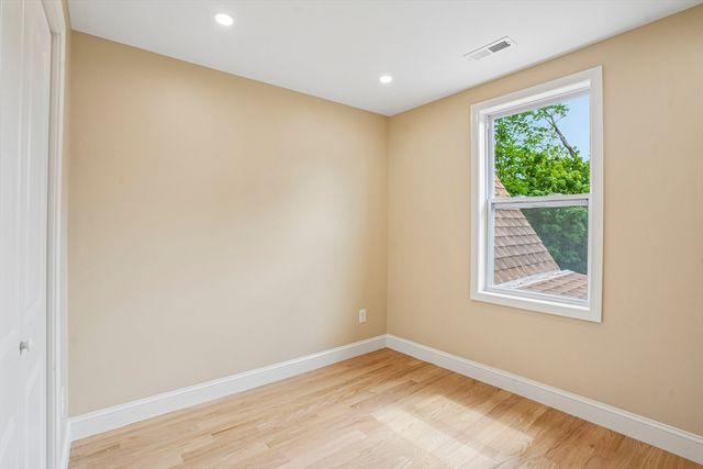 559 Winthrop St, Medford, MA 02155