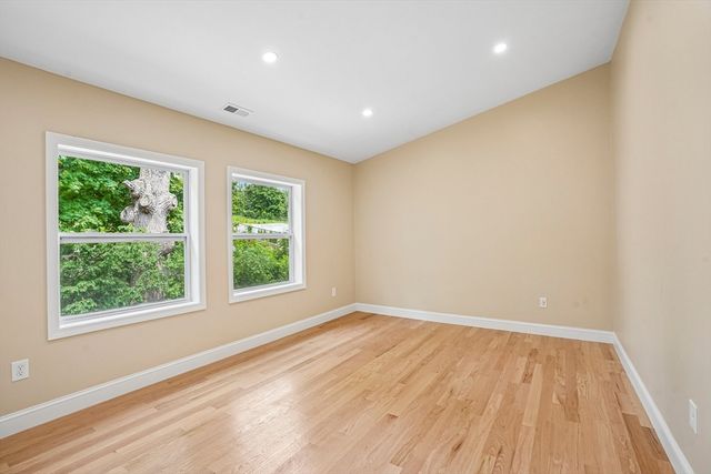 559 Winthrop St, Medford, MA 02155