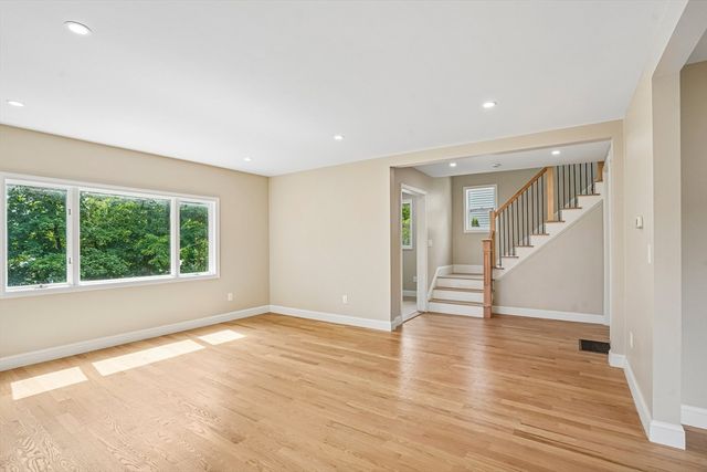 559 Winthrop St, Medford, MA 02155