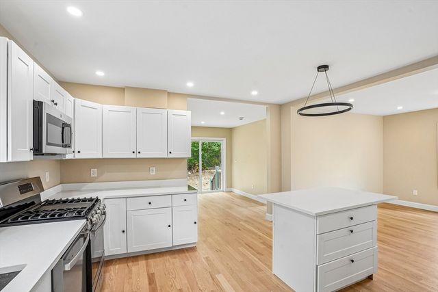 559 Winthrop St, Medford, MA 02155
