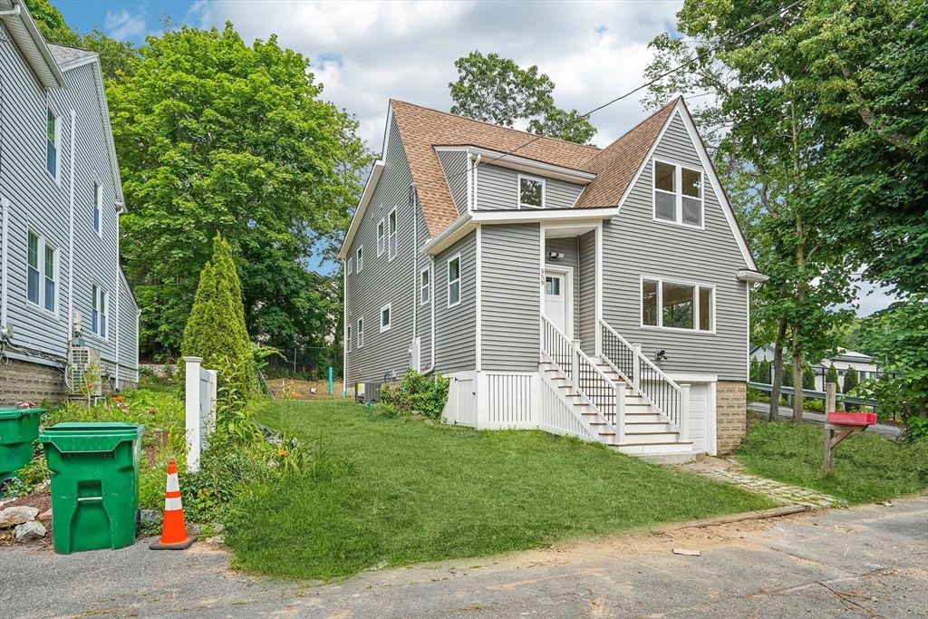 559 Winthrop St, Medford, MA 02155