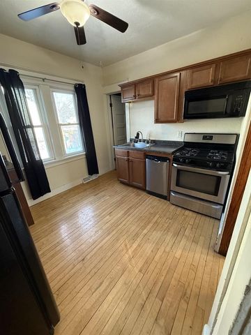 1313 WISCONSIN STREET, Oshkosh, WI 54901