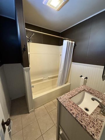 1313 WISCONSIN STREET, Oshkosh, WI 54901