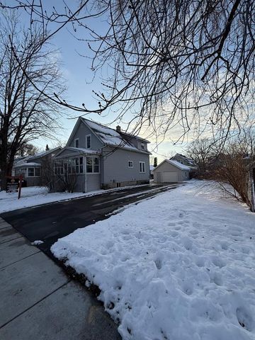 1313 WISCONSIN STREET, Oshkosh, WI 54901