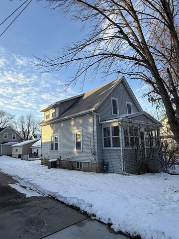 1313 WISCONSIN STREET, Oshkosh, WI 54901