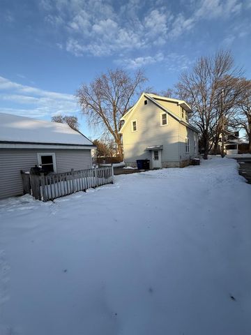 1313 WISCONSIN STREET, Oshkosh, WI 54901