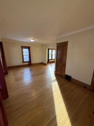 1313 WISCONSIN STREET, Oshkosh, WI 54901