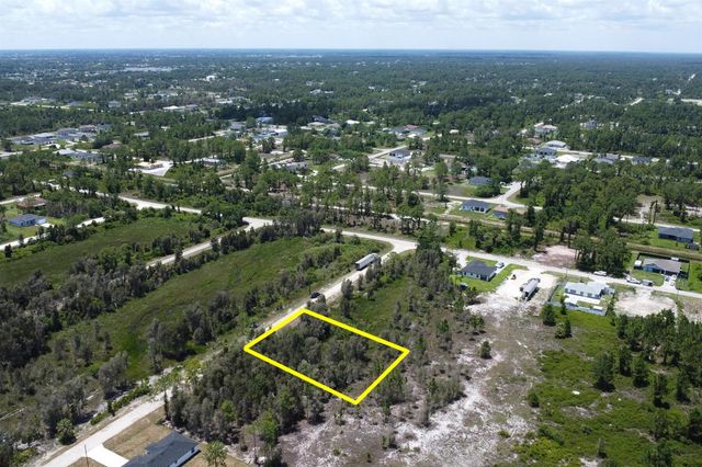 859 Burrows Avenue, Lehigh Acres, FL 33974