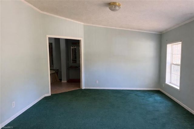 1032 Autumn Drive, East Bend, NC 27018