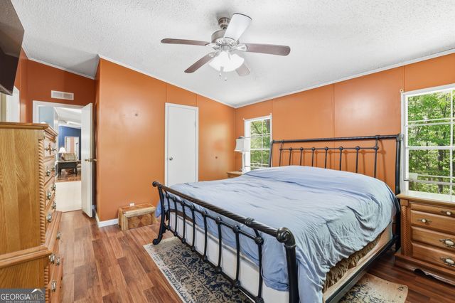1006 Paradise Park Road, Cornelia, GA 30531
