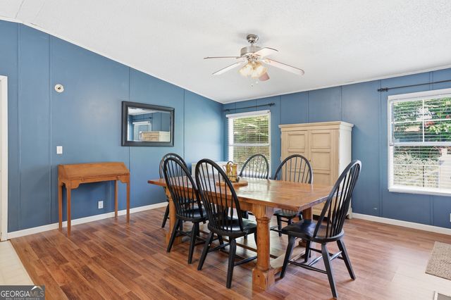 1006 Paradise Park Road, Cornelia, GA 30531