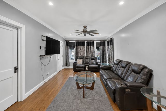 9926 S Wentworth Avenue, Chicago, IL 60628