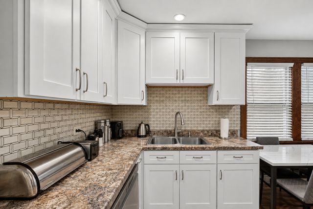9926 S Wentworth Avenue, Chicago, IL 60628
