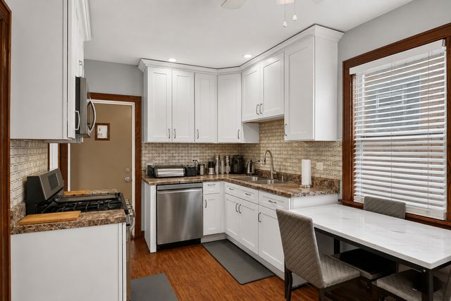 9926 S Wentworth Avenue, Chicago, IL 60628