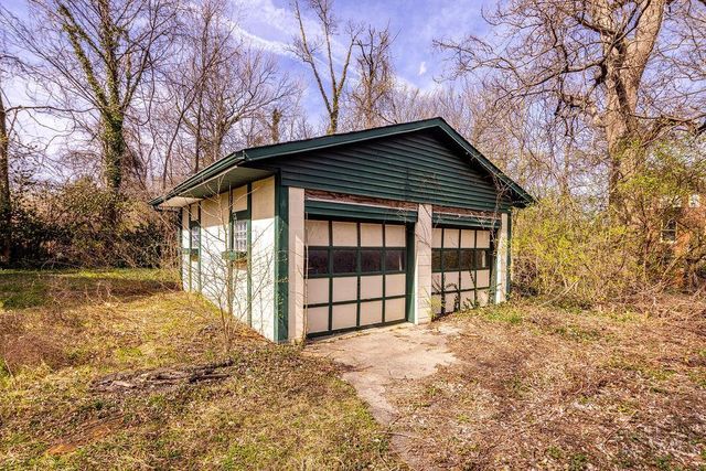 990 Burton Avenue, Cincinnati, OH 45229